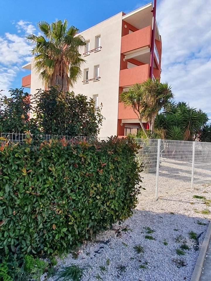 Logement Entier, Calme, Hyper Equipe Saint-Laurent-de-la-Salanque Ngoại thất bức ảnh