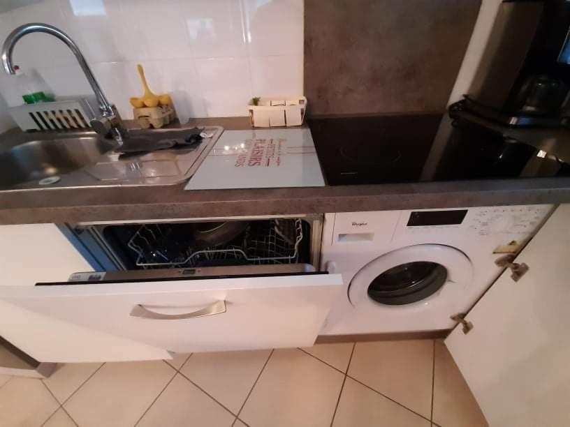 Logement Entier, Calme, Hyper Equipe Saint-Laurent-de-la-Salanque Ngoại thất bức ảnh