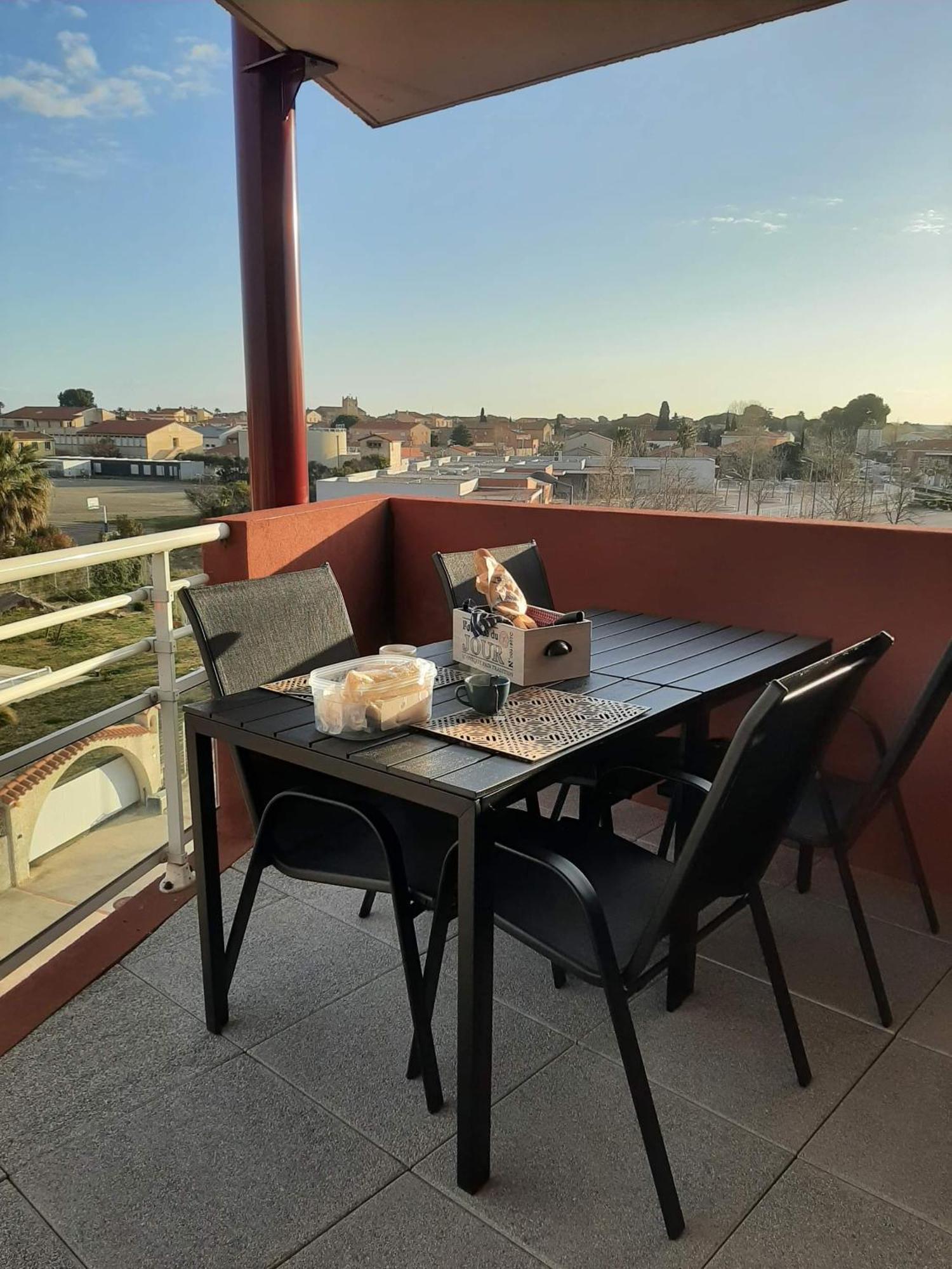 Logement Entier, Calme, Hyper Equipe Saint-Laurent-de-la-Salanque Ngoại thất bức ảnh